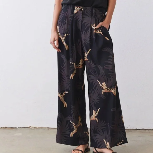 Ruti Front Pleat Wide Leg Pants in Jungle Cheetah - Picture 3 of 8